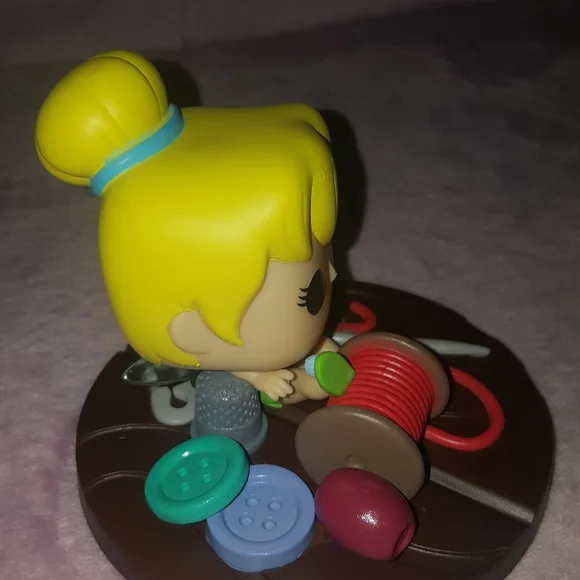 Thinker Bell Vinyl Figure original disney - Picture 7 of 10